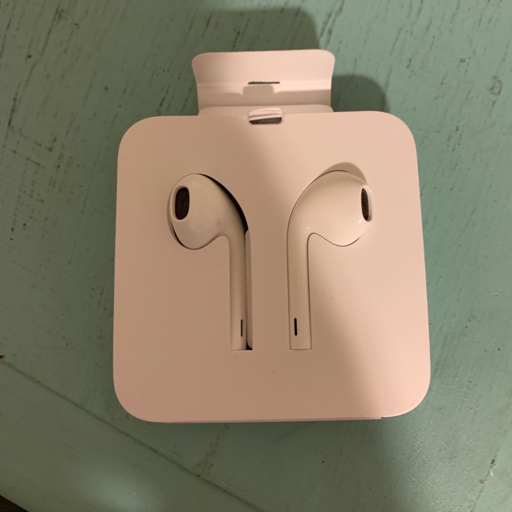 Brand new iPhone headphones. New adaptor